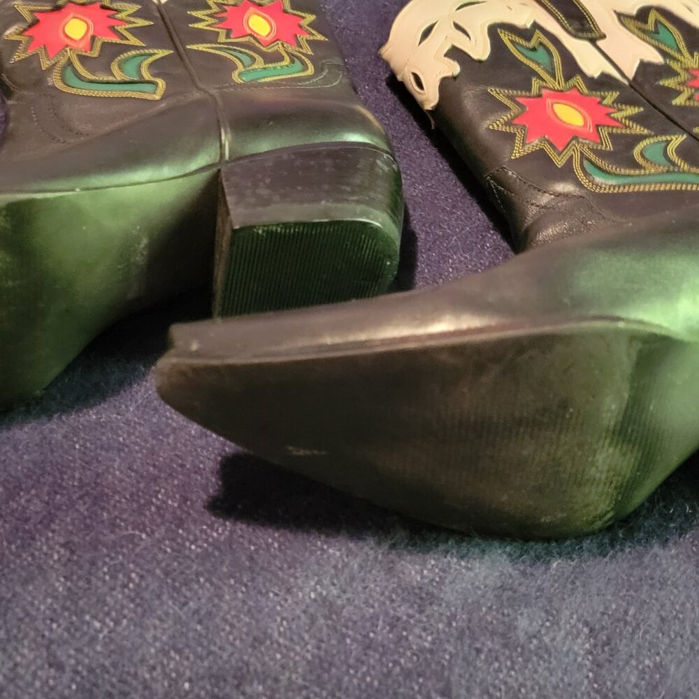 Guess Embroidered Cowboy Boots - Size 8 1/2 - Picture 6 of 7
